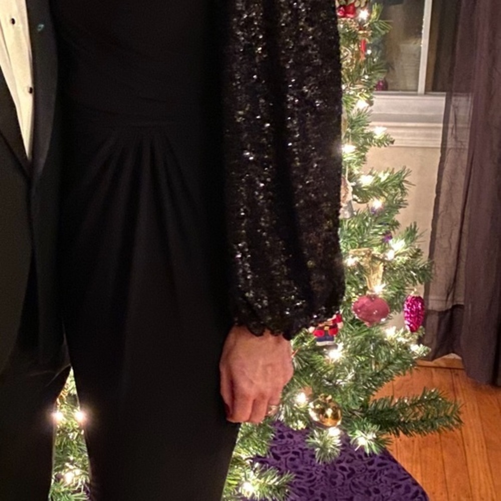 PRICE DROP!!! ADRIANNA PAPELL BLACK DRESS SEQUIN SLEEVES SIZE 4 - Picture 10 of 16